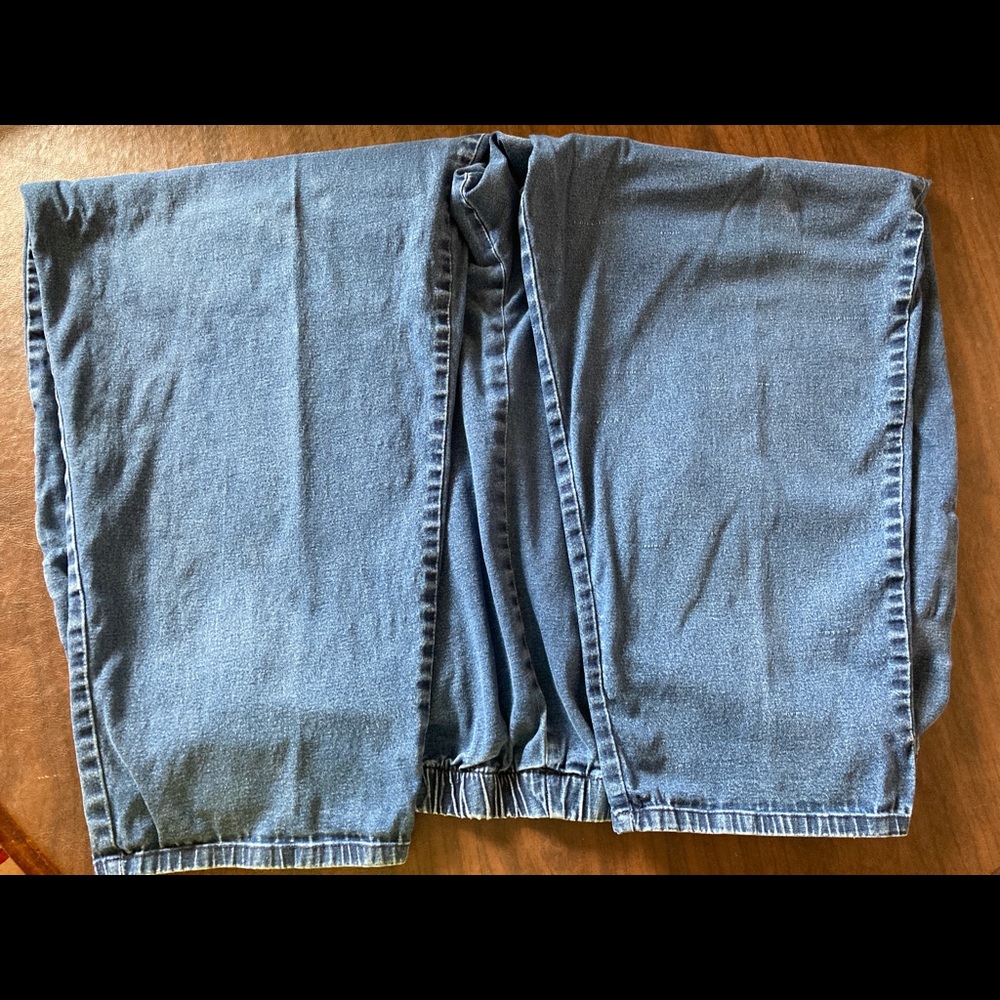 Roaman’s 32WP Fully Elastic Pull On Light Weight Denim Jeans - Picture 12 of 15